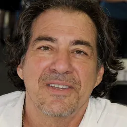 Portrait of Dagoberto Gilb