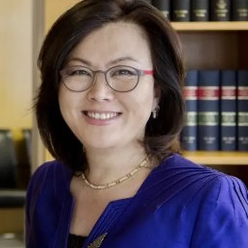 Portrait of Melissa Lee