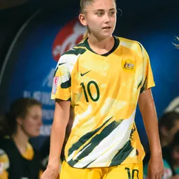 Portrait of Hollie Palmer
