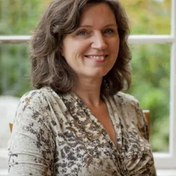 Portrait of Kathleen Flenniken
