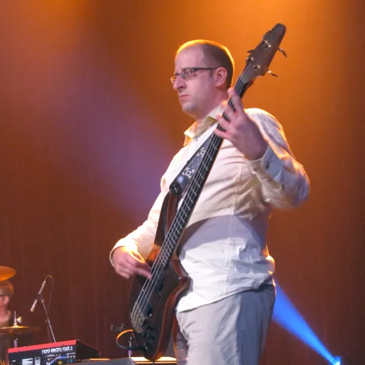 Portrait of Tobin Frank