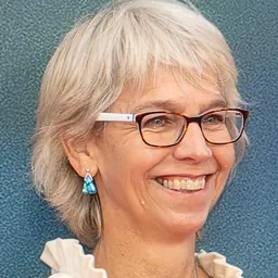 Portrait of Justine Wright