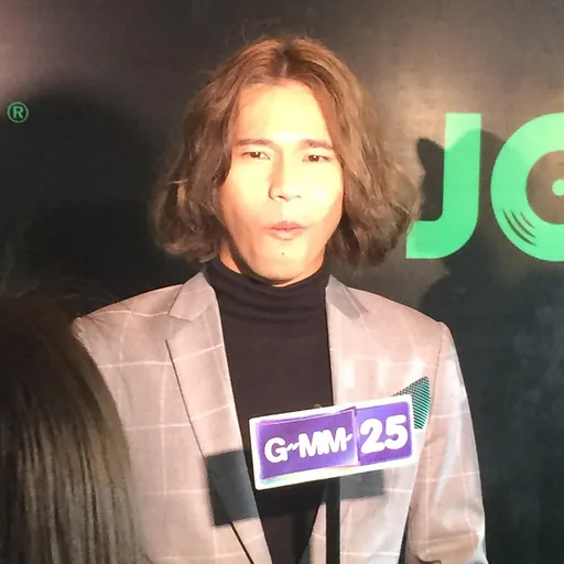 Portrait of Pongsatorn Supinyo