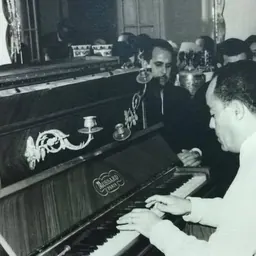 Portrait of Mustapha Skandrani