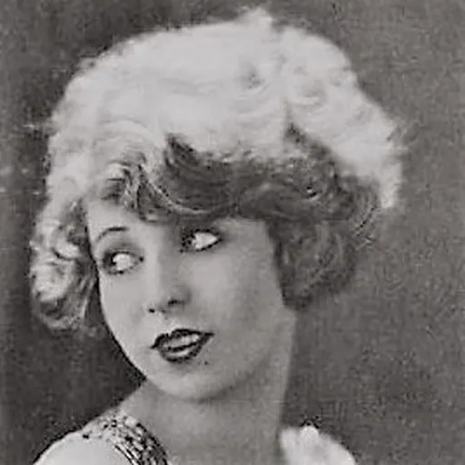 Portrait of Evelyn Francisco