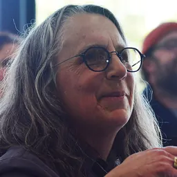 Portrait of Lori Goldston