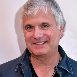 Portrait of Laurence Juber