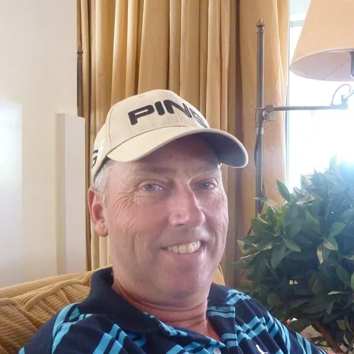 Portrait of Mike Harwood