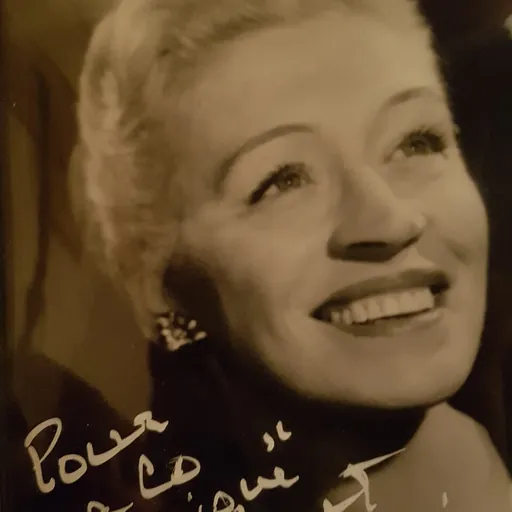 Portrait of Geneviève Touraine