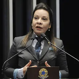 Portrait of Raquel Muniz