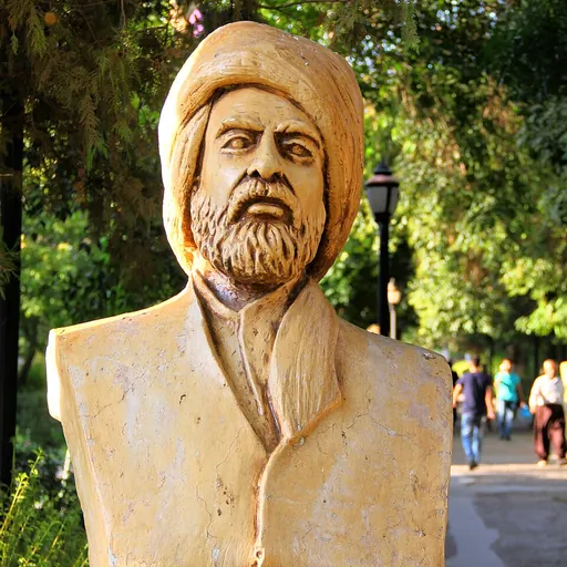 Portrait of Nalî