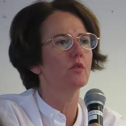 Portrait of Fi Glover