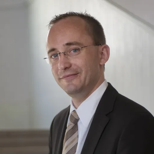 Portrait of Tobias Preis