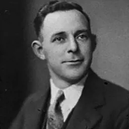 Portrait of Lorrie Hunter