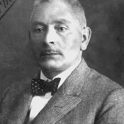 Portrait of Maup Mendels