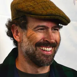 Portrait of Jason Lee