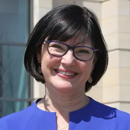 Portrait of Terri Bonoff
