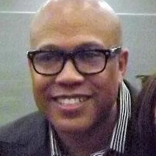 Portrait of Jeff Henderson