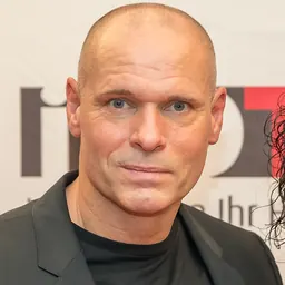 Portrait of Thorsten Legat