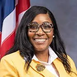 Portrait of Lisa Dunkley