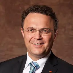 Portrait of Hans-Peter Friedrich