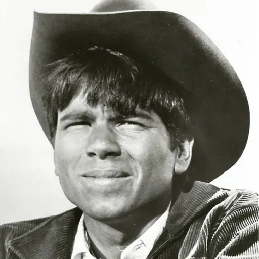 Portrait of Tom Nardini
