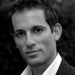 Portrait of Chris Pavlo