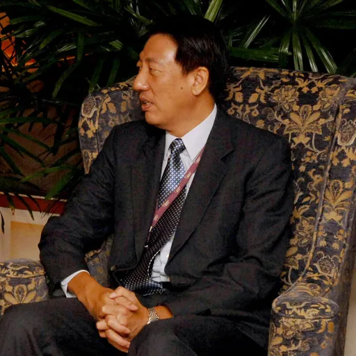 Portrait of Teo Chee Hean