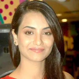 Portrait of Tia Bajpai