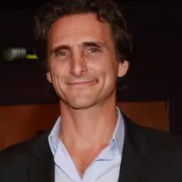 Portrait of Lawrence Bender