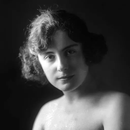 Portrait of Carmen Viance