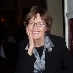 Portrait of Shelby Hearon