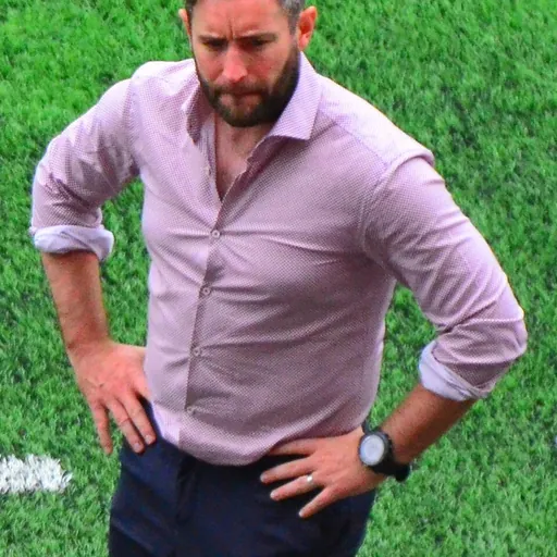 Portrait of Lee Johnson