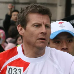 Portrait of Steve Cram