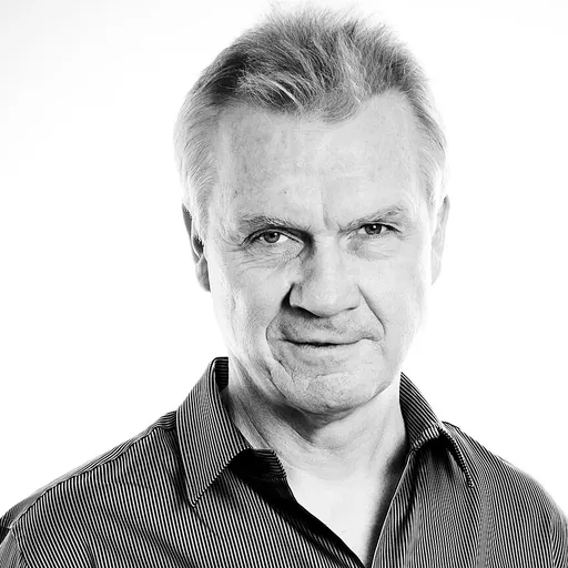 Portrait of Chris Neal