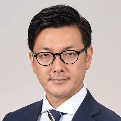 Portrait of Susumu Hamamura