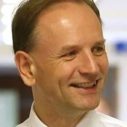 Portrait of Simon Stevens