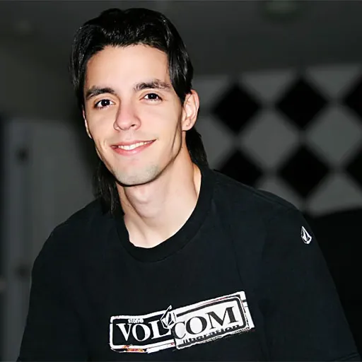 Portrait of Leo Riot