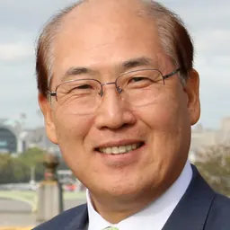 Portrait of Kitack Lim
