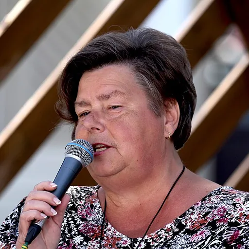 Portrait of Mai Treial