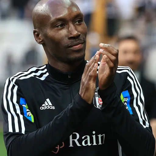 Portrait of Atiba Hutchinson
