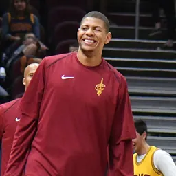 Portrait of Edy Tavares