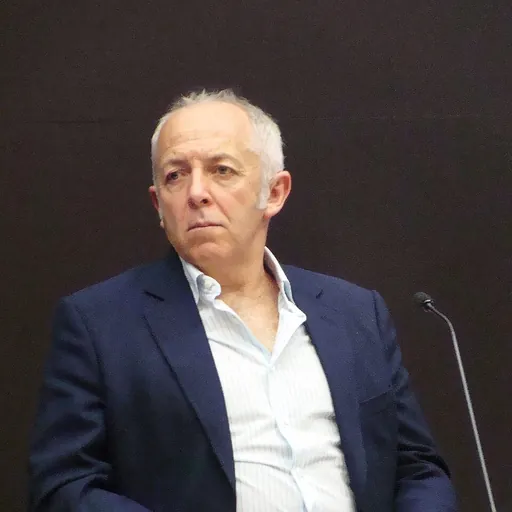 Portrait of Jeremy Bowen