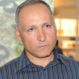 Portrait of Yossi Avni-Levy