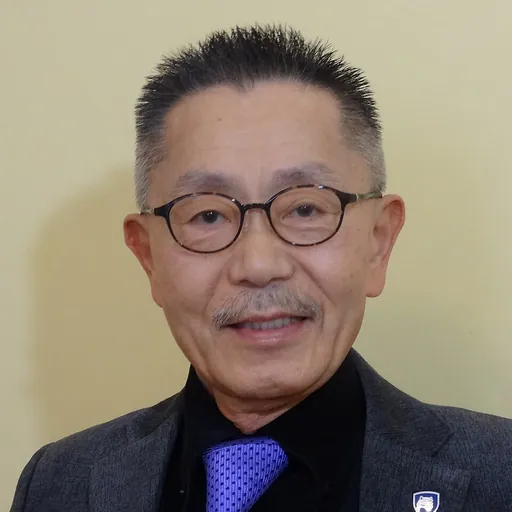 Portrait of Kenji Uchino