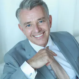 Portrait of Richard Shelton