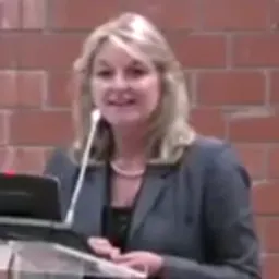 Portrait of Dana Arnold