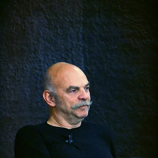 Portrait of Martín Caparrós