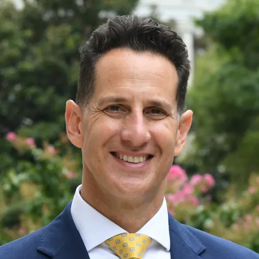 Portrait of Mark Greenblatt