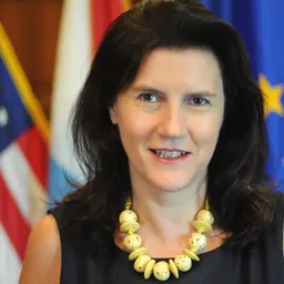 Portrait of Sylvie Lucas